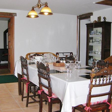 Sainte-Marie-du-Bois  La Cloue B&B 외부 사진