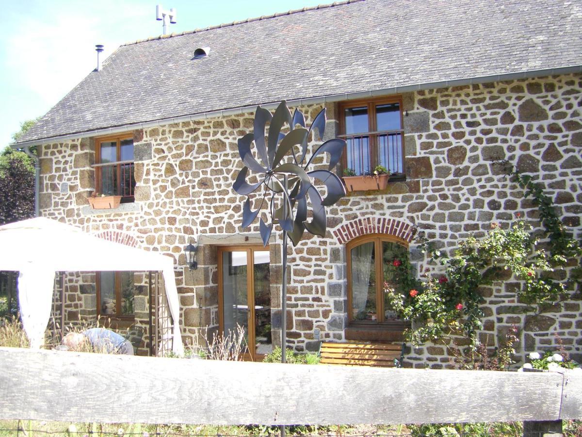 Sainte-Marie-du-Bois  La Cloue B&B 외부 사진