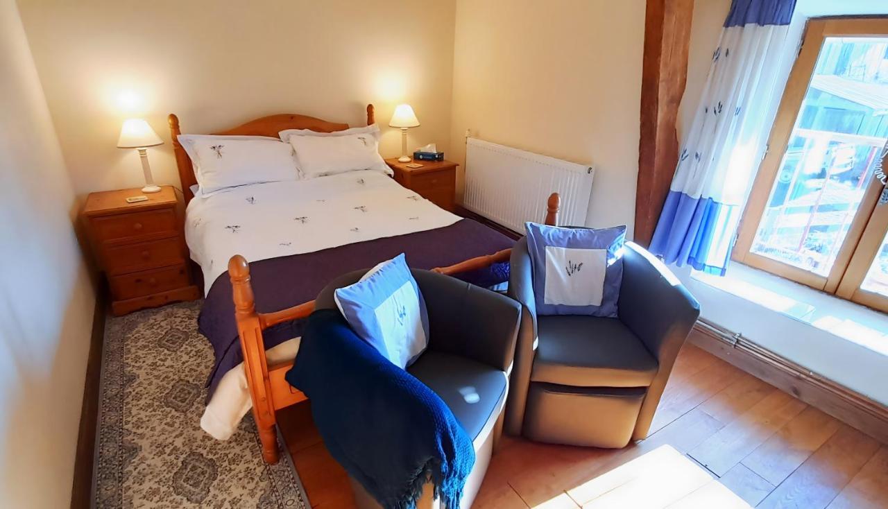 Sainte-Marie-du-Bois  La Cloue B&B 외부 사진