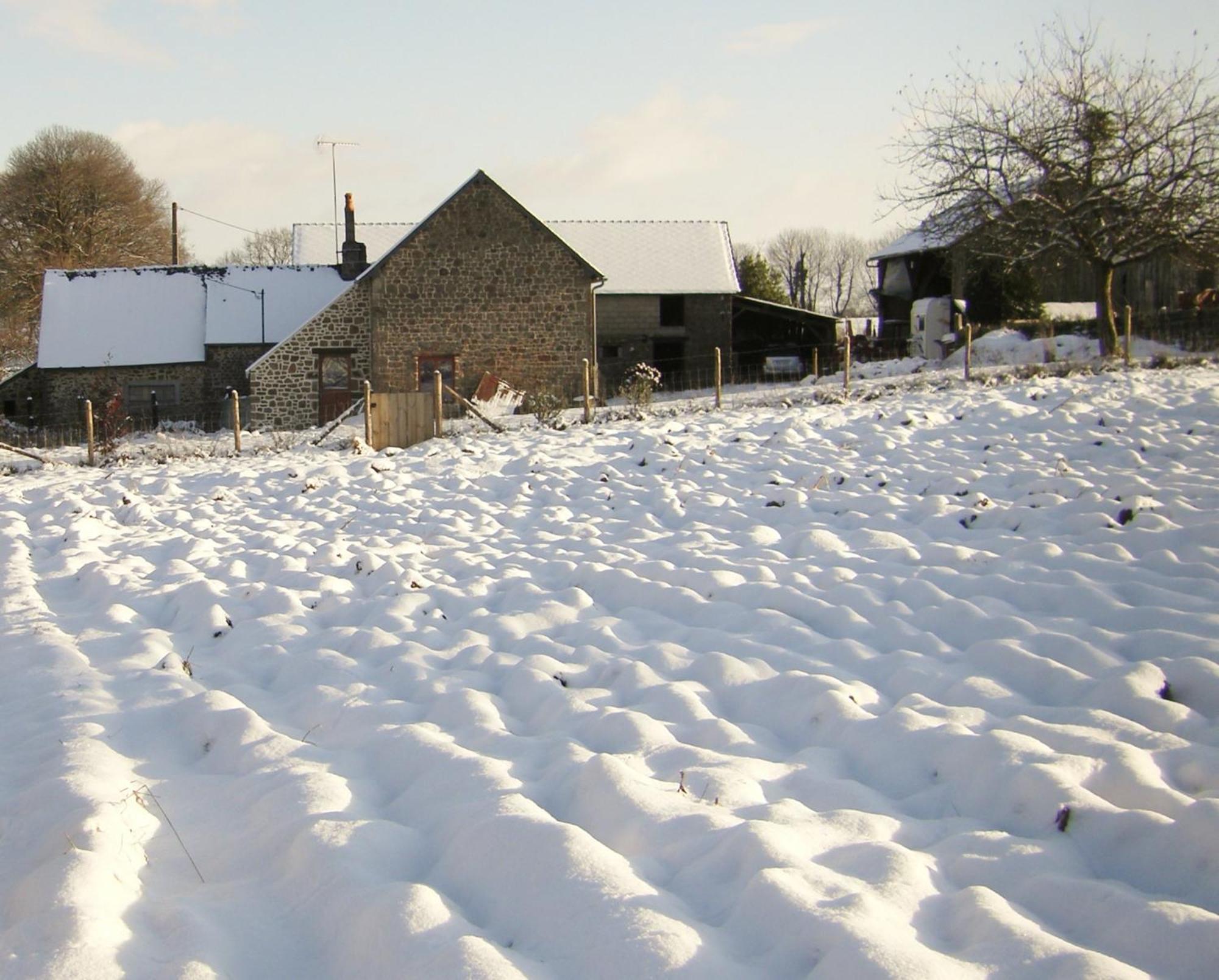 Sainte-Marie-du-Bois  La Cloue B&B 외부 사진