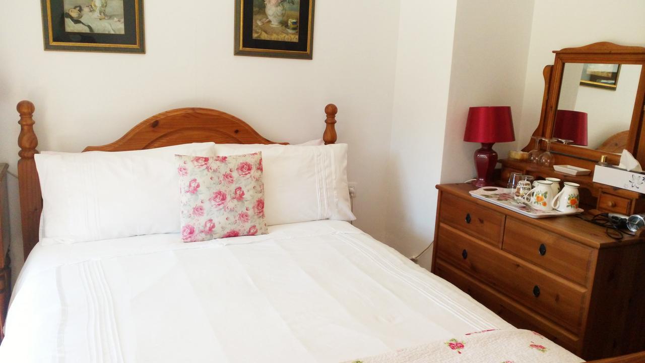 Sainte-Marie-du-Bois  La Cloue B&B 외부 사진