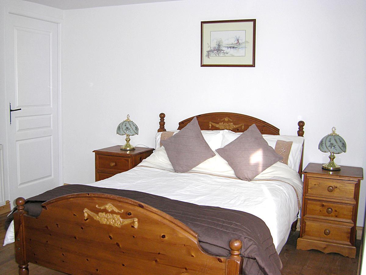 Sainte-Marie-du-Bois  La Cloue B&B 외부 사진